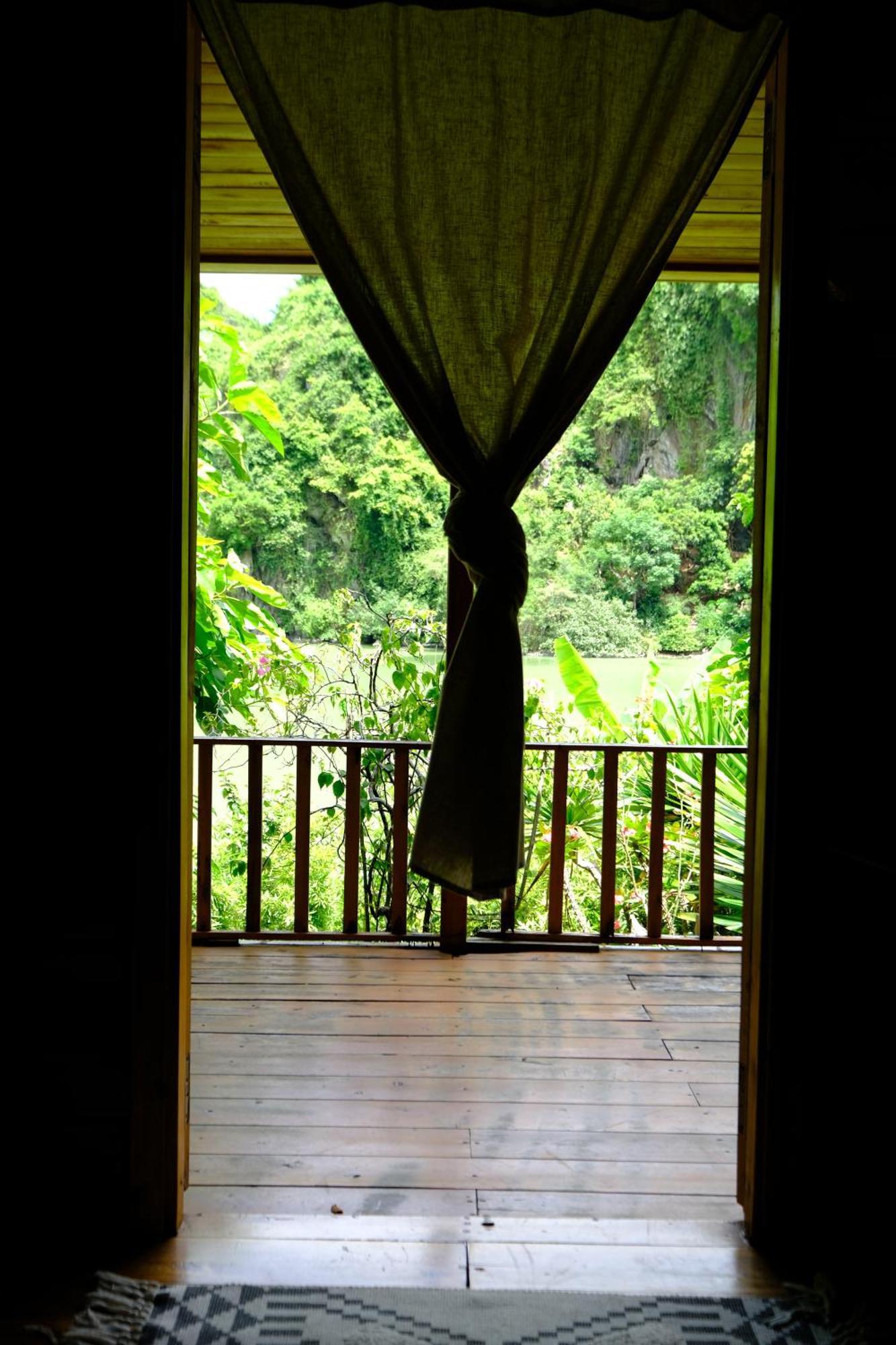 Blue Lagoon Cat Ba Dong Khe Sau Exterior foto